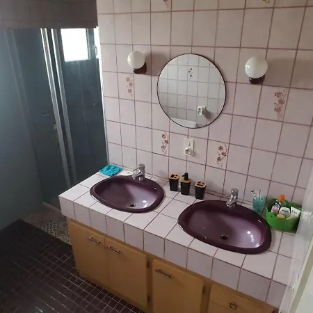 Location Руайян