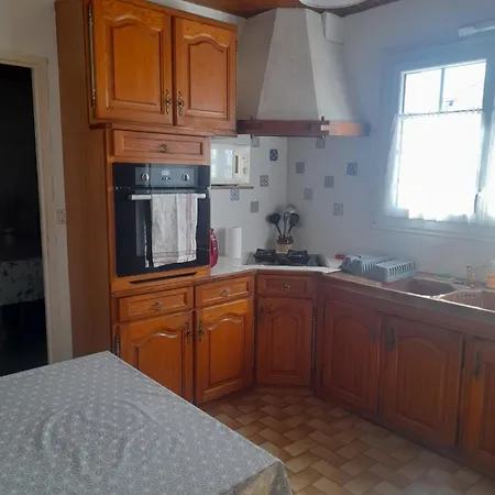 Location Дом отдыха Руайян